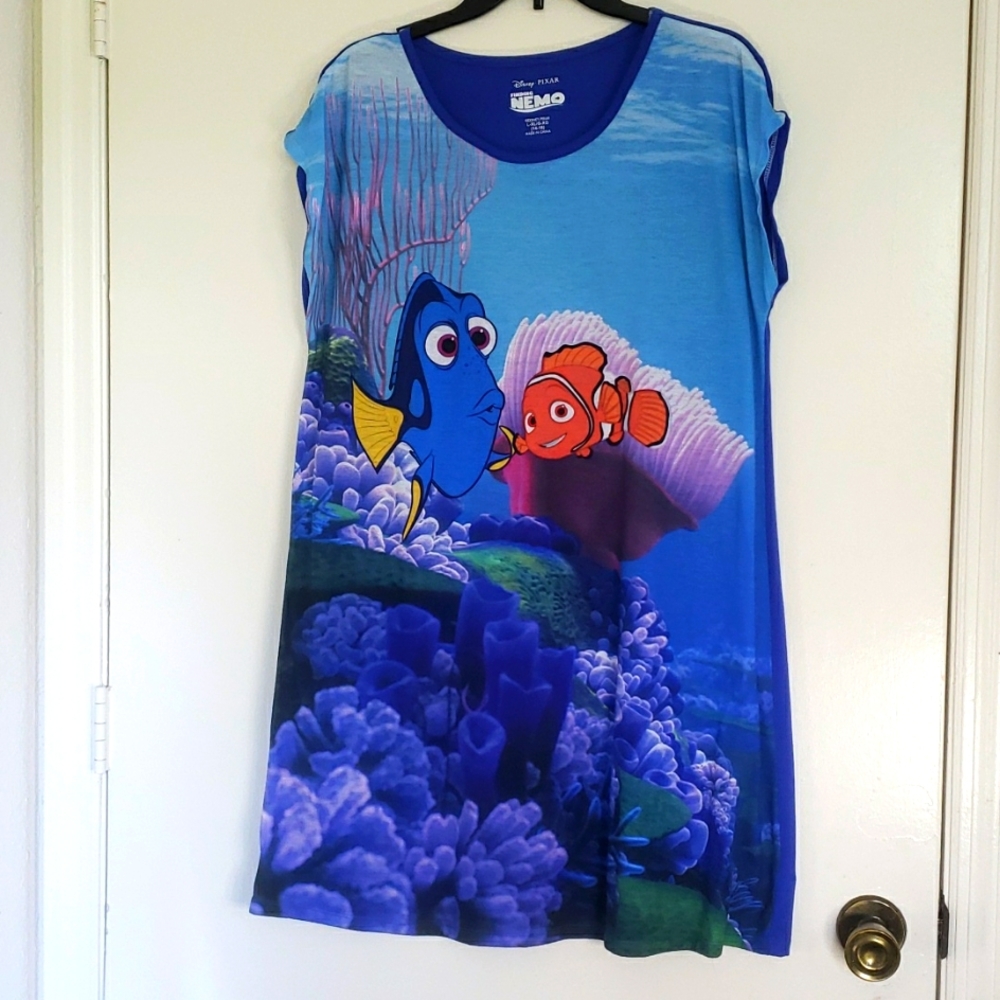 DISNEY PIXAR FINDING NEMO. PAJAMA DRESS. SIZE L (14-18) GIRLS. A
